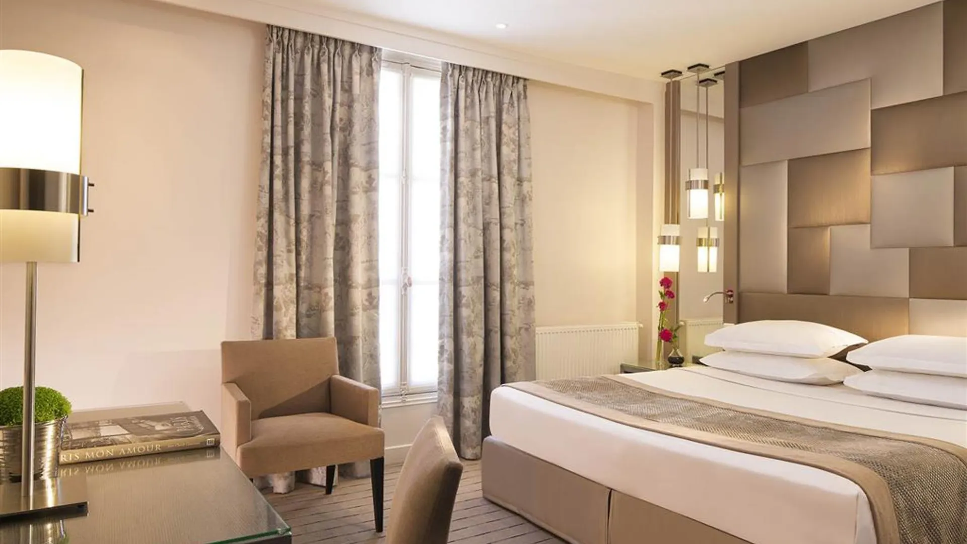 Hotel A La Des Artistes 3*