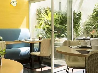 Hotel A La Des Artistes Paříž